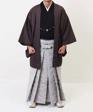 男性用 羽織袴 | 茶羽織に草紋様袴