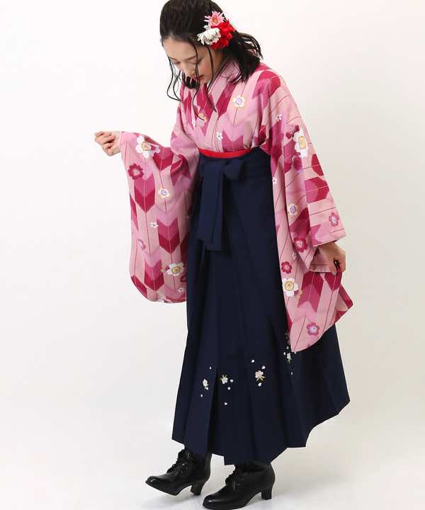卒業式袴レンタル | サクラの矢絣 紺桜刺繍袴
