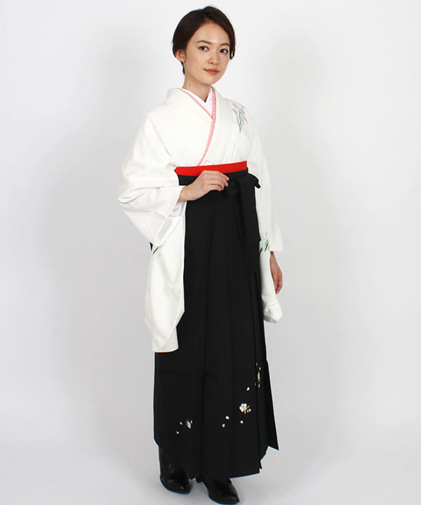 卒業式袴レンタル | 純白に水芭蕉 桜模様の黒袴