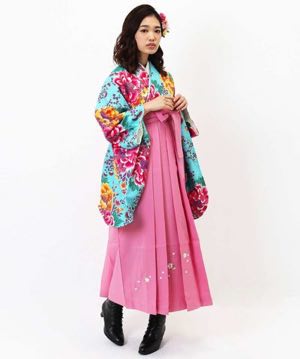 卒業式袴 | 水色地にピンクと黄色の牡丹 ピンク刺繍袴