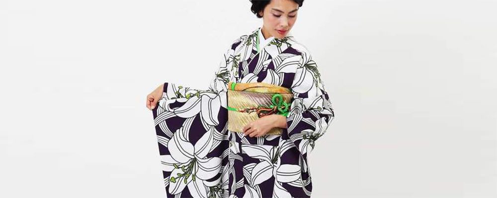 ゆりのはな　振袖　５点　まとめ売り　正絹　着用可能～リメイク等々　K302 r1211-f-1.jpg