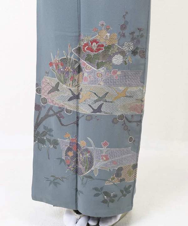 訪問着レンタル | 正絹 ブルーグレー地　四季の花に鶴スワトウ刺繍