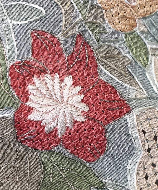 訪問着レンタル | 正絹 ブルーグレー地 四季の花に鶴スワトウ刺繍