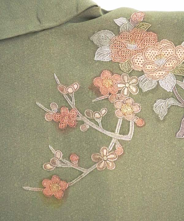 訪問着レンタル | 正絹 薄抹茶地に花と雲取り スワトウ刺繍