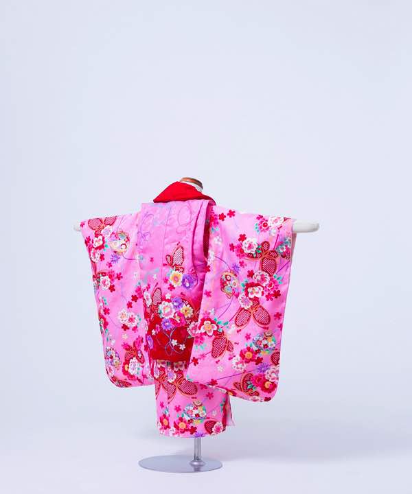 七五三(三歳)レンタル | ピンク地に桜柄 鈴に蝶の着物 ピンクに赤の被布