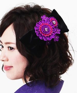 髪飾り | 紫のつまみ細工と黒リボン