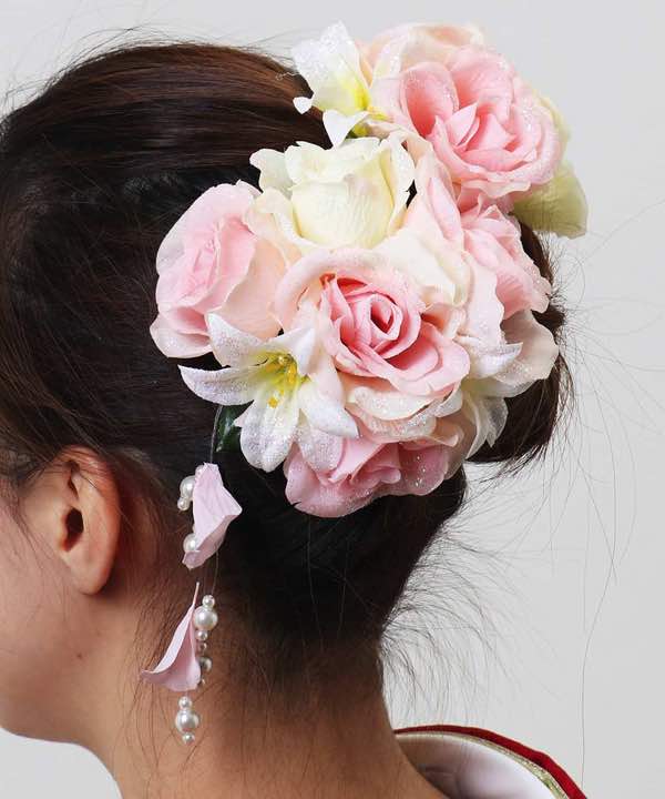 髪飾りレンタル | ピンクのバラと白ユリ