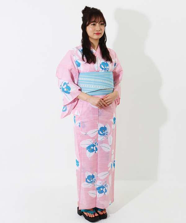 浴衣レンタル | 【IKS COLLECTION】ピンク地に椿モチーフの青色花文様 | hataori(ハタオリ)