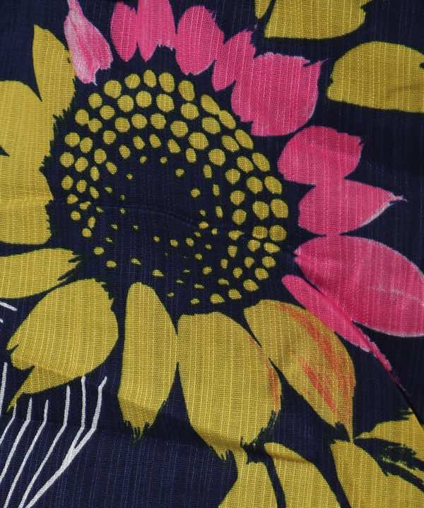 浴衣レンタル | 紺色地に黄色とピンクの向日葵
