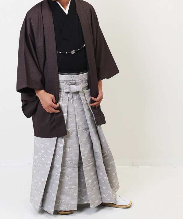 男性用 羽織袴レンタル | 茶羽織に草紋様袴 | hataori(ハタオリ)