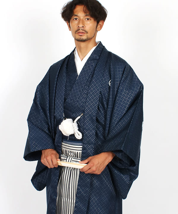 男性用 羽織袴レンタル | 紺の銀格子羽織とグレー縞暈し袴 | hataori 