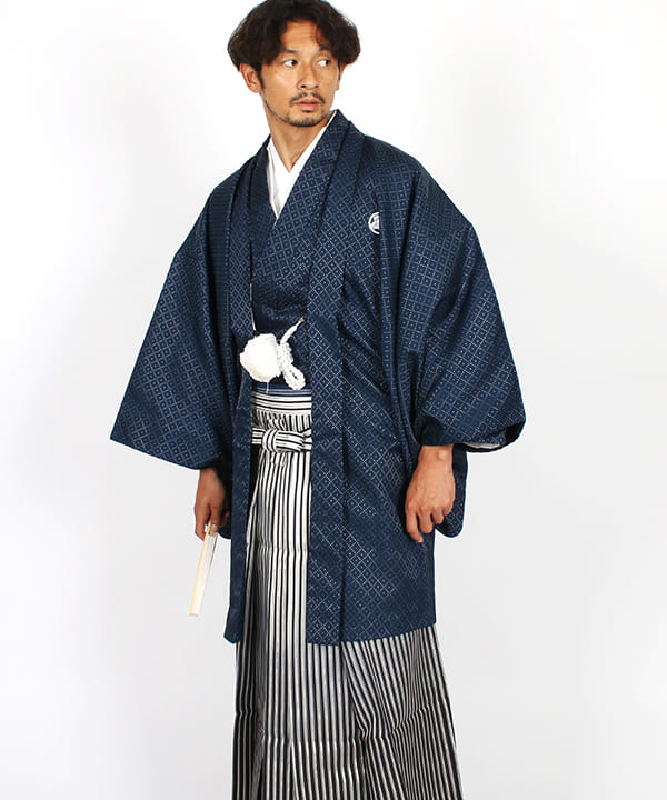 男性用 羽織袴レンタル | 紺の銀格子羽織とグレー縞暈し袴