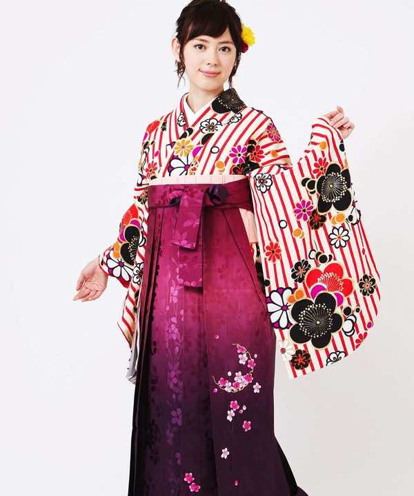 卒業式袴レンタル | 赤の縦縞に咲く梅と菊 桜袴