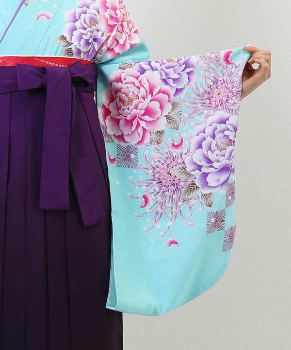 卒業式袴レンタル | 空色と紫袴の菊の花