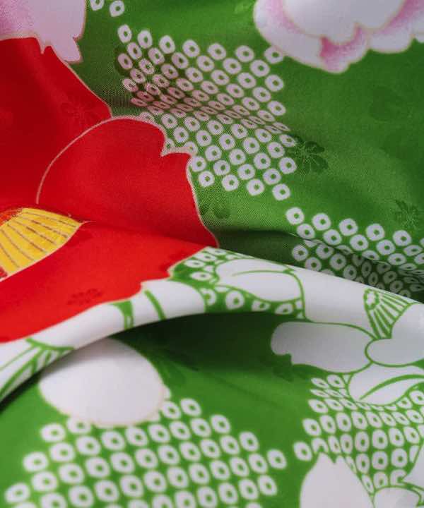 卒業式袴レンタル | グリーンの市松に椿 赤袴