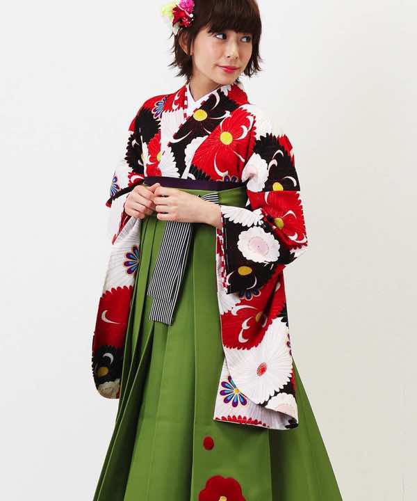 卒業式袴レンタル | 赤白黒の菊に緑の袴