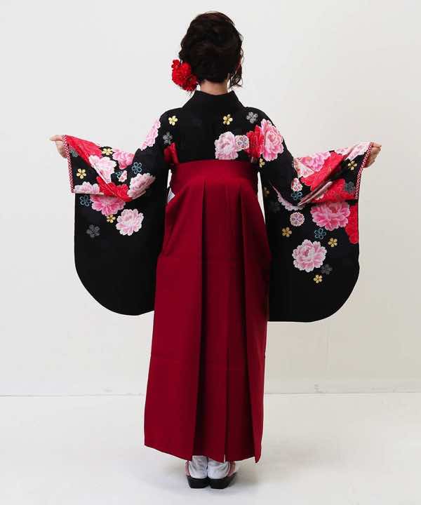 卒業式袴レンタル | 黒地に赤とピンクの牡丹 臙脂袴