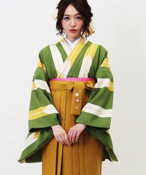 卒業式袴 | ウグイス色の矢絣(細) 山吹刺繍袴