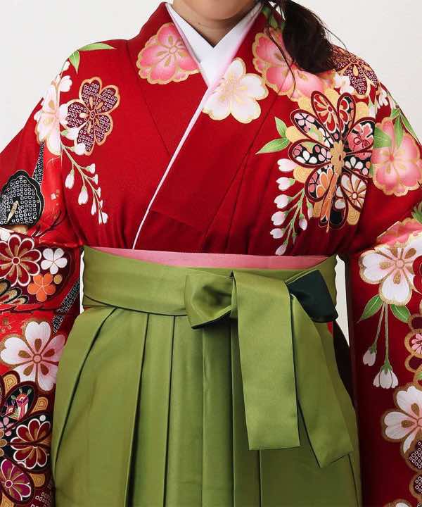 卒業式袴レンタル | 赤地に豪華な花紋 黄緑暈し袴