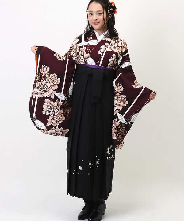卒業式袴レンタル | 茶色地にレトロ牡丹 黒桜刺繍袴