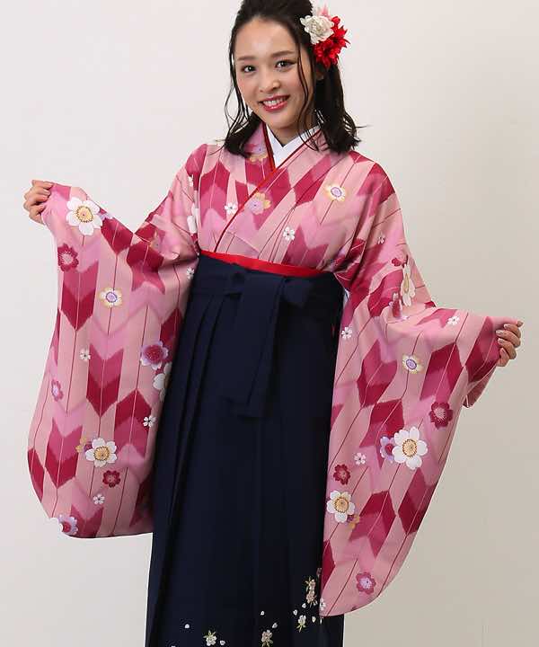 卒業式袴レンタル | サクラの矢絣 紺桜刺繍袴