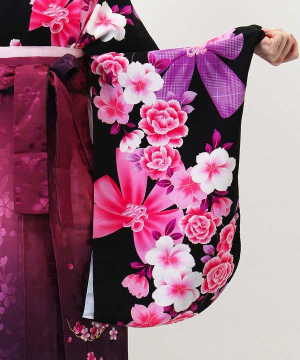 卒業式袴レンタル | 黒地にリボンと花 箔押し桜の暈し袴