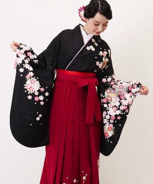 卒業式袴 | 黒地に桜吹雪と雪輪 臙脂刺繍袴