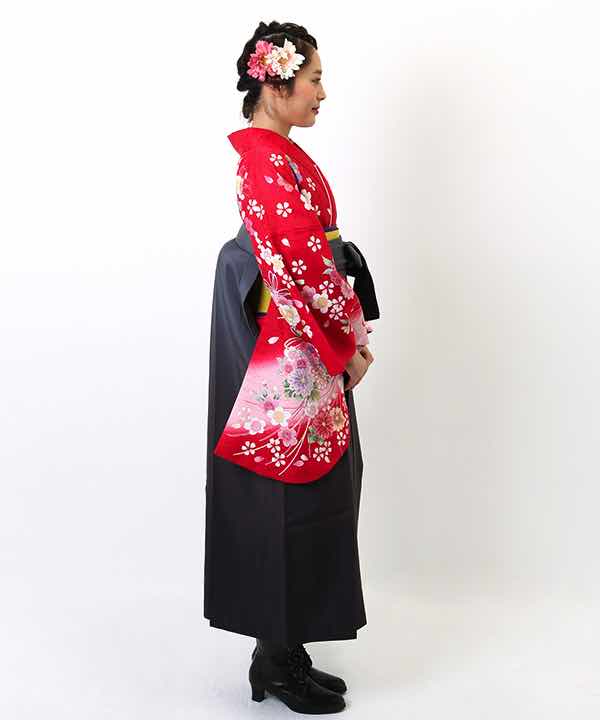 卒業式袴レンタル | 赤地に桜と菊に水引 灰暈し黒袴