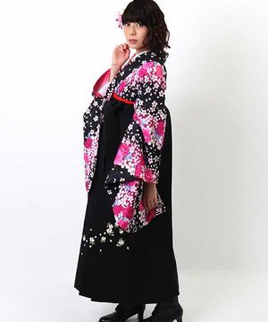 卒業式袴 | 黒地に満開の桜と芍薬とピンク暈し 刺繍入り黒袴