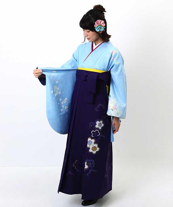 卒業式袴セット❗袴サイズSS　濃い水色地鞠、桜刺繍入り❗着物、袴下帯、帯飾り付き