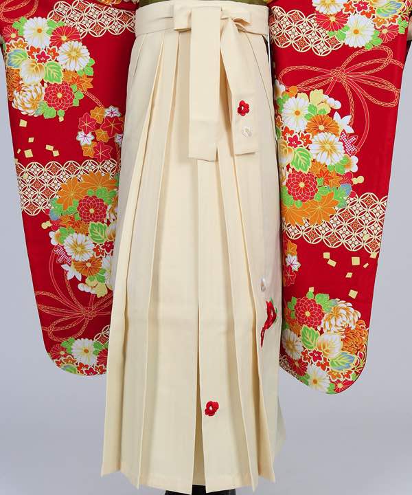 卒業式袴レンタル | 赤地に花丸文と水引 七宝文 刺繍入りクリーム袴