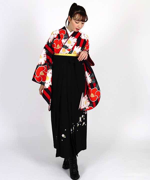 卒業式袴レンタル | 赤×黒 紅白椿 桜刺繍の黒袴 | hataori(ハタオリ)
