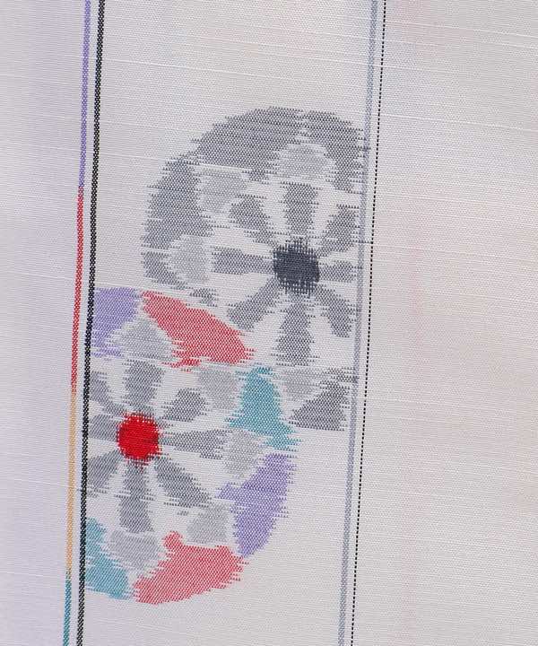 お洒落着物レンタル | クリーム色紬地に縦縞と源氏車 赤地に花樹木モチーフの帯