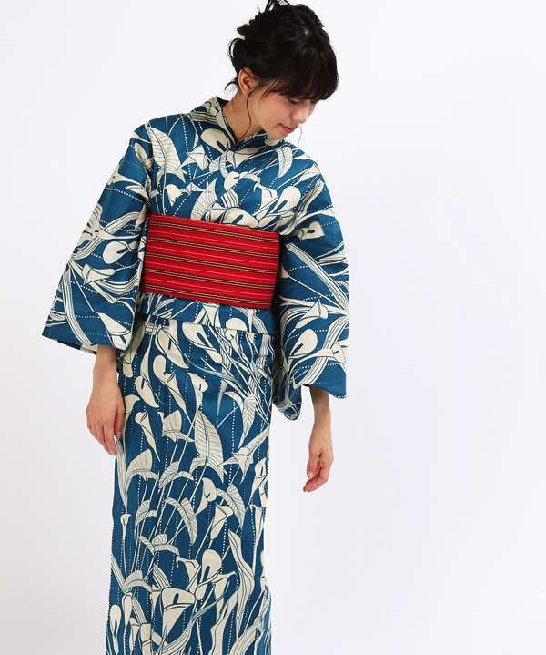 浴衣レンタル | 青地に海芋の縦模様 赤地に縞模様の帯 | hataori(ハタオリ)