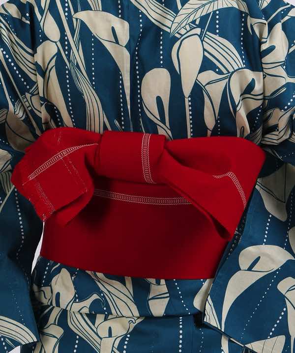 浴衣レンタル | 青地に海芋の縦模様 赤地にライン入り帯