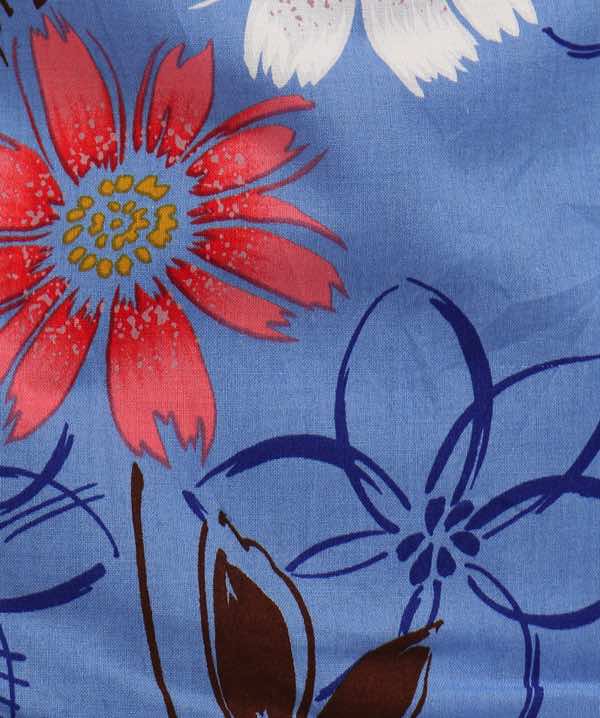 浴衣レンタル | 薄青地に三色の花柄 二色地の帯