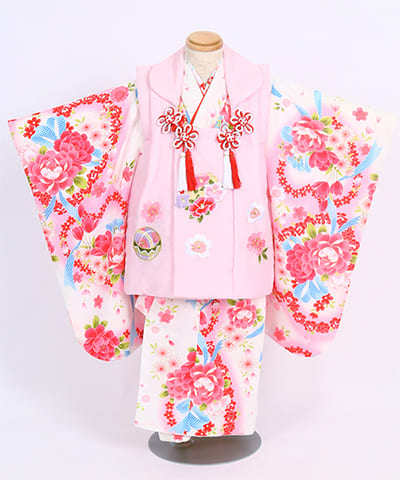 七五三(三歳女の子)レンタル | 白地に睡蓮 ピンクの被布に鞠