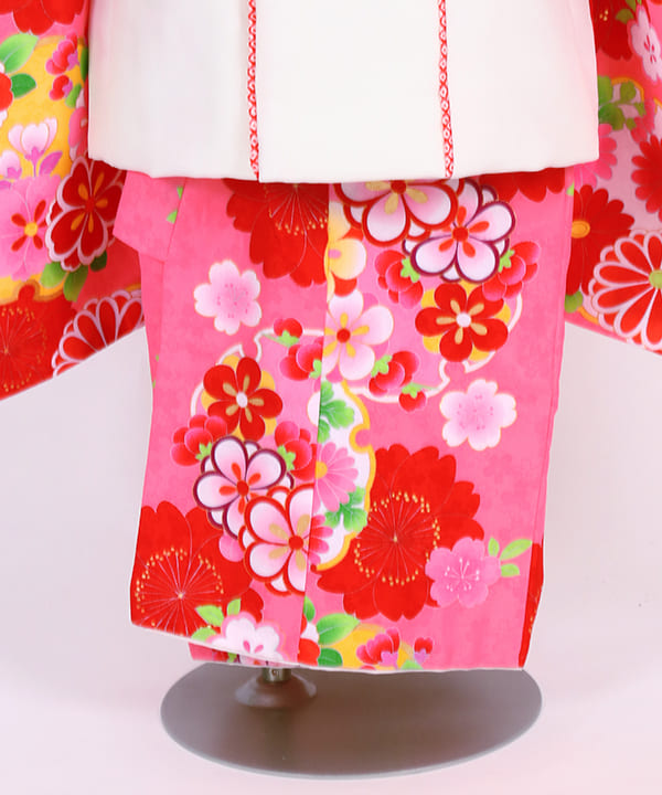 七五三(三歳女の子)レンタル | 赤地に桜と菊に雪輪