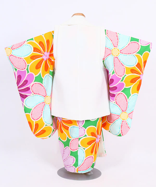 七五三(三歳女の子)レンタル | 水色地に大きな菊 白いの被布に花車
