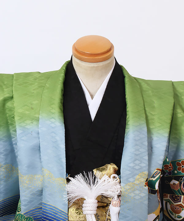 七五三(五歳)レンタル | 緑地に松と熨斗文様 金襴の花菱丸紋袴
