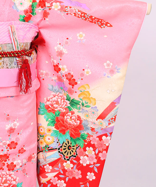 七五三(七歳) |ピンクに桜の地紋と花車 白銀帯