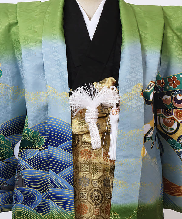 七五三(三歳男の子)レンタル | 緑地に松と熨斗文様 金襴の花菱丸紋袴