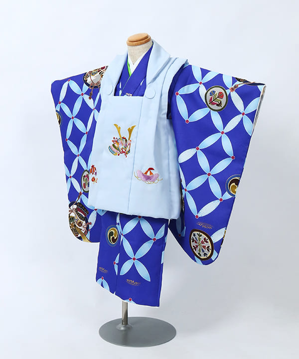 七五三(三歳男の子)レンタル | 青地に古典模様と鞠 水色に兜の被布