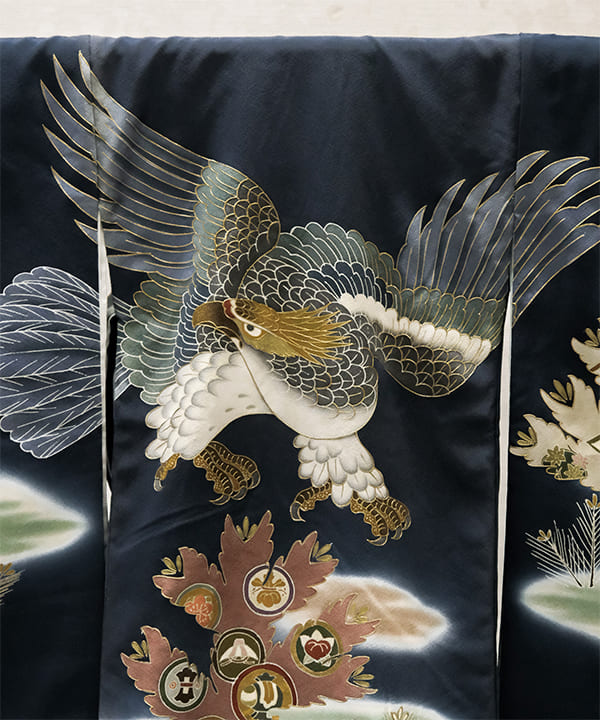 産着(お宮参り)|鷹と松に紋章