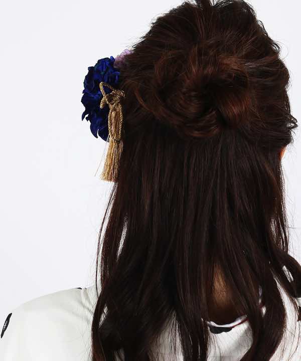 髪飾りレンタル | 紺碧ダリアとマム2輪