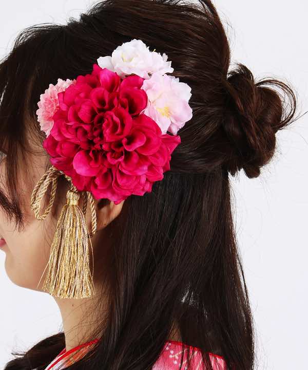 髪飾りレンタル | ビビッドピンクダリアに淡桃小花