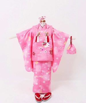 七五三(三歳) | ピンク地 紗綾形に小桜とぼかし