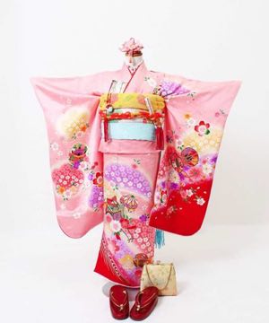 七五三(七歳) | 正絹 ピンクに三色の桜 古典柄