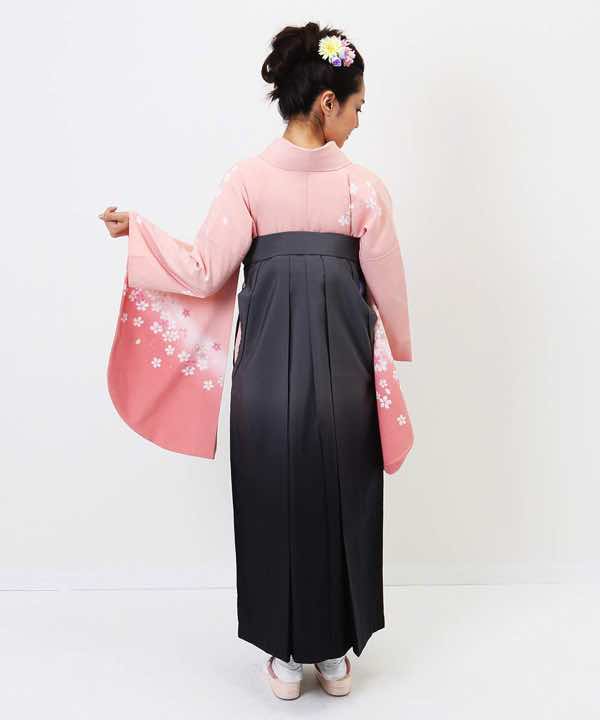 卒業式袴レンタル | 薄桃桜と濡羽霞