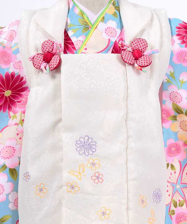 七五三(三歳)レンタル | 水色地に大小の桜とマリーゴールド　白被布に刺繍